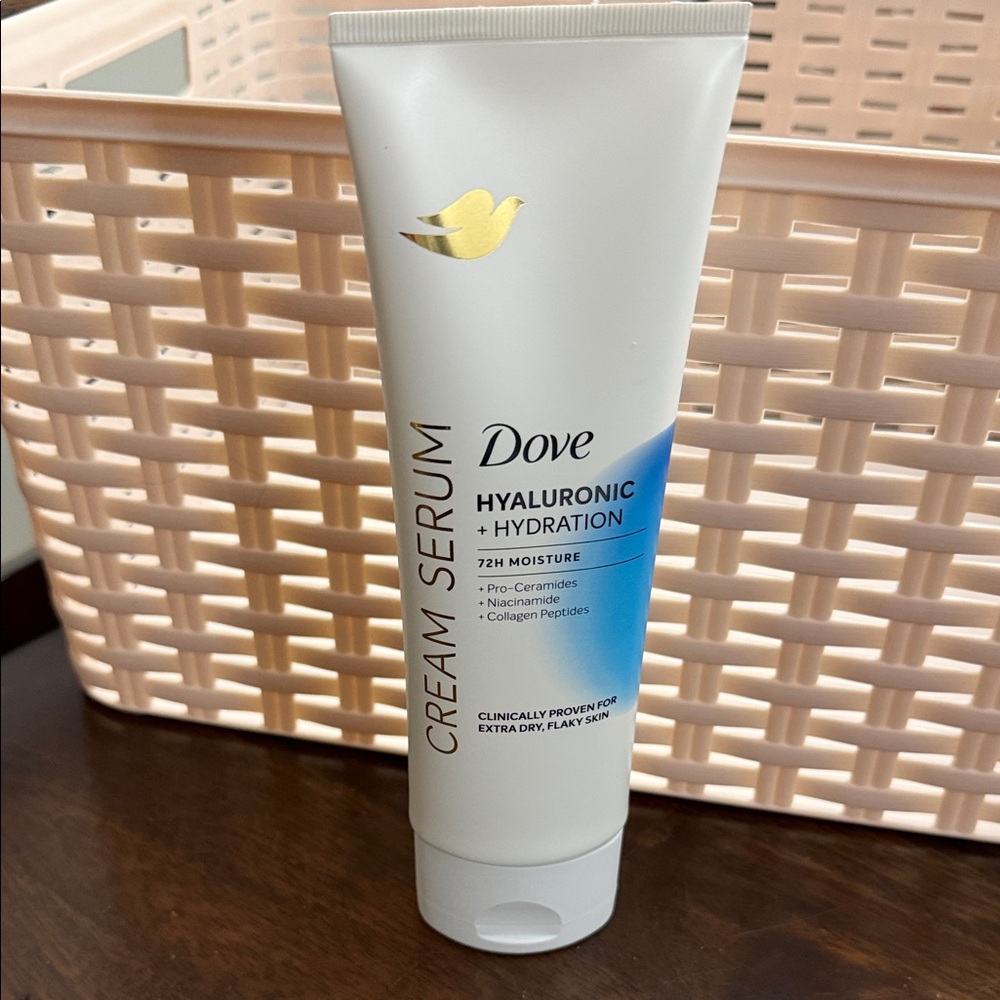 Dove Hyaluronic + Hydration Cream Serum -‎ White and Blue